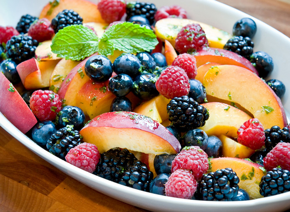 Peaches-and-Berries-with-Lemon-Mint-Syrup