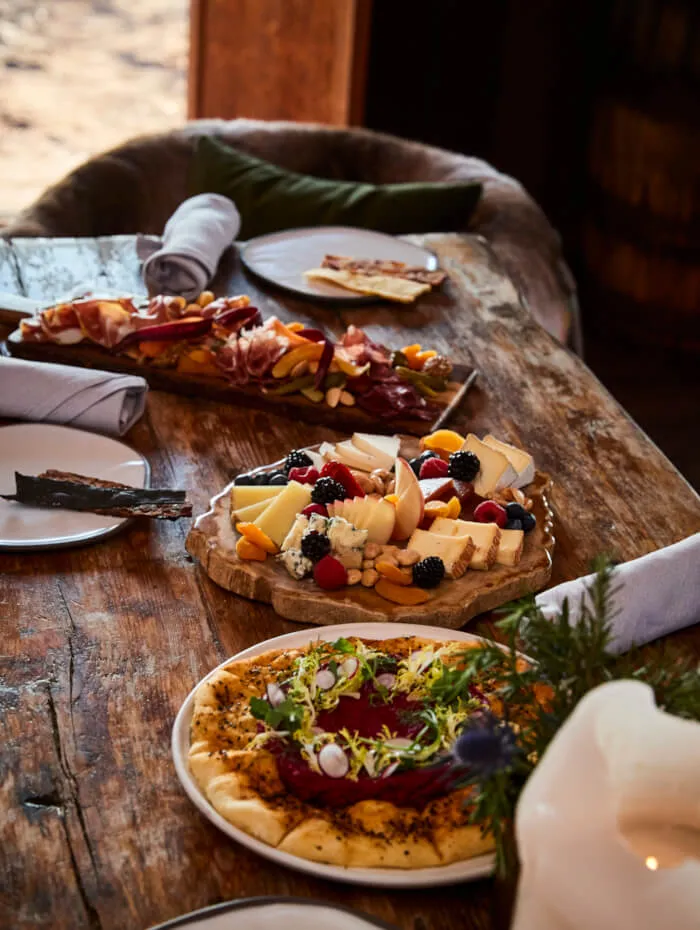 Blue Sky Lodge / Caputos