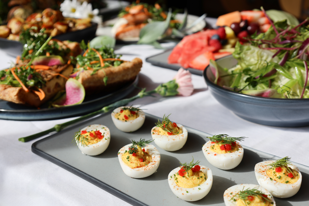 Hills Kitchen Easter