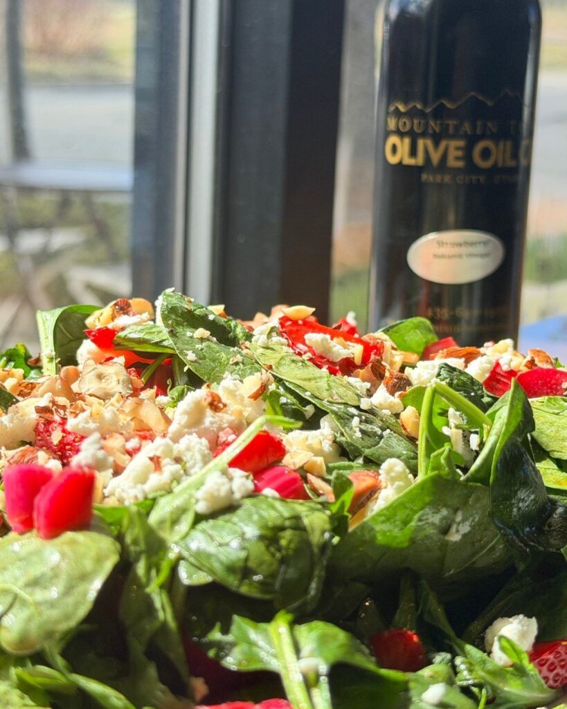 DeeLicious Salad Spinach Olive Oil