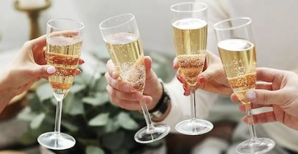 Mountain Town Olive Oil Recess on Main - Sparkling Wines to Kick Off Summer
